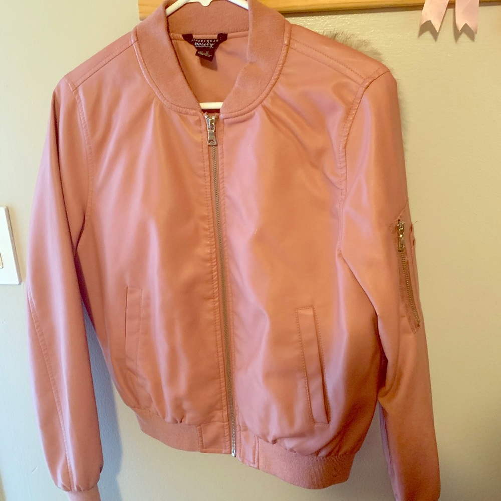 Pink (mauve) leather jacket like new